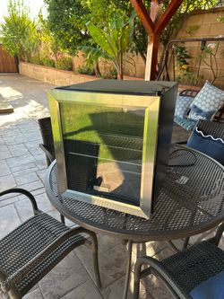 Mini fridge