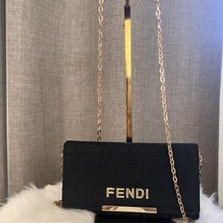 Black Fendi Wallet On Chain New 🖤