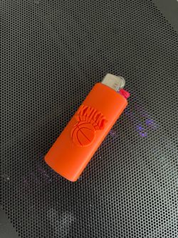 New York Knicks Bic Lighter Covers – Includes Lighter! 🏀🧡💙  2 for $15 • 3 for $20