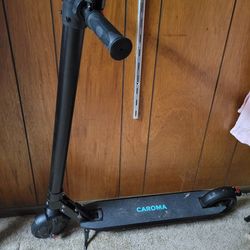 Caroma electric Scooter