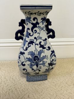 Chinese Blue And White Vase