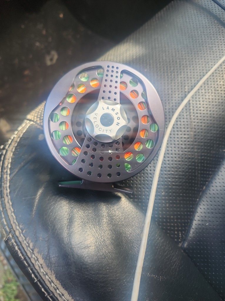 Never Used Lamson Velocity V2 Fly Reel
