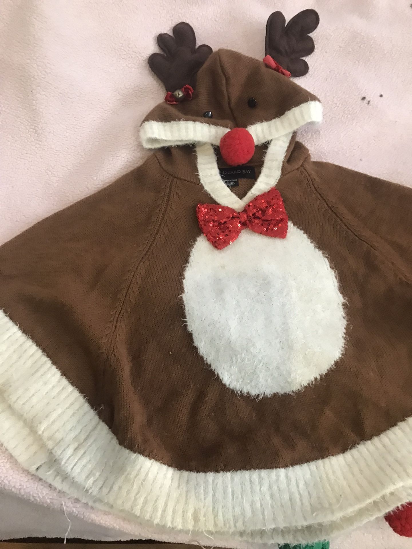 Poncho For Girl Size 6 But Can Got A Girl Size 4/6 $10 Obo 