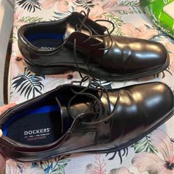 Men’s Shoes Size 12 Like New 