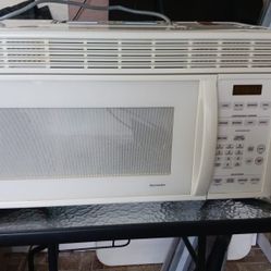 Microwave Range White.  Great Condition. 