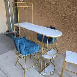 Contemporary BAR And STOOLS Nice