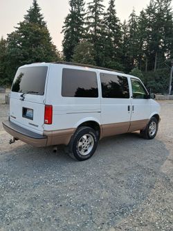 2003 Chevrolet Astro Van