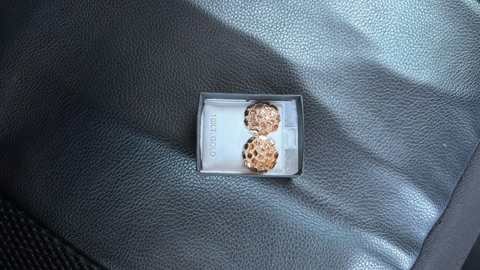 Gold Nuggets 