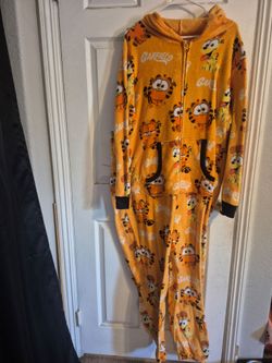 1XL Garfield Pajama onesie