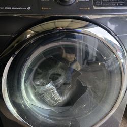 Samsung Washer & Dryer Set with Pedestals