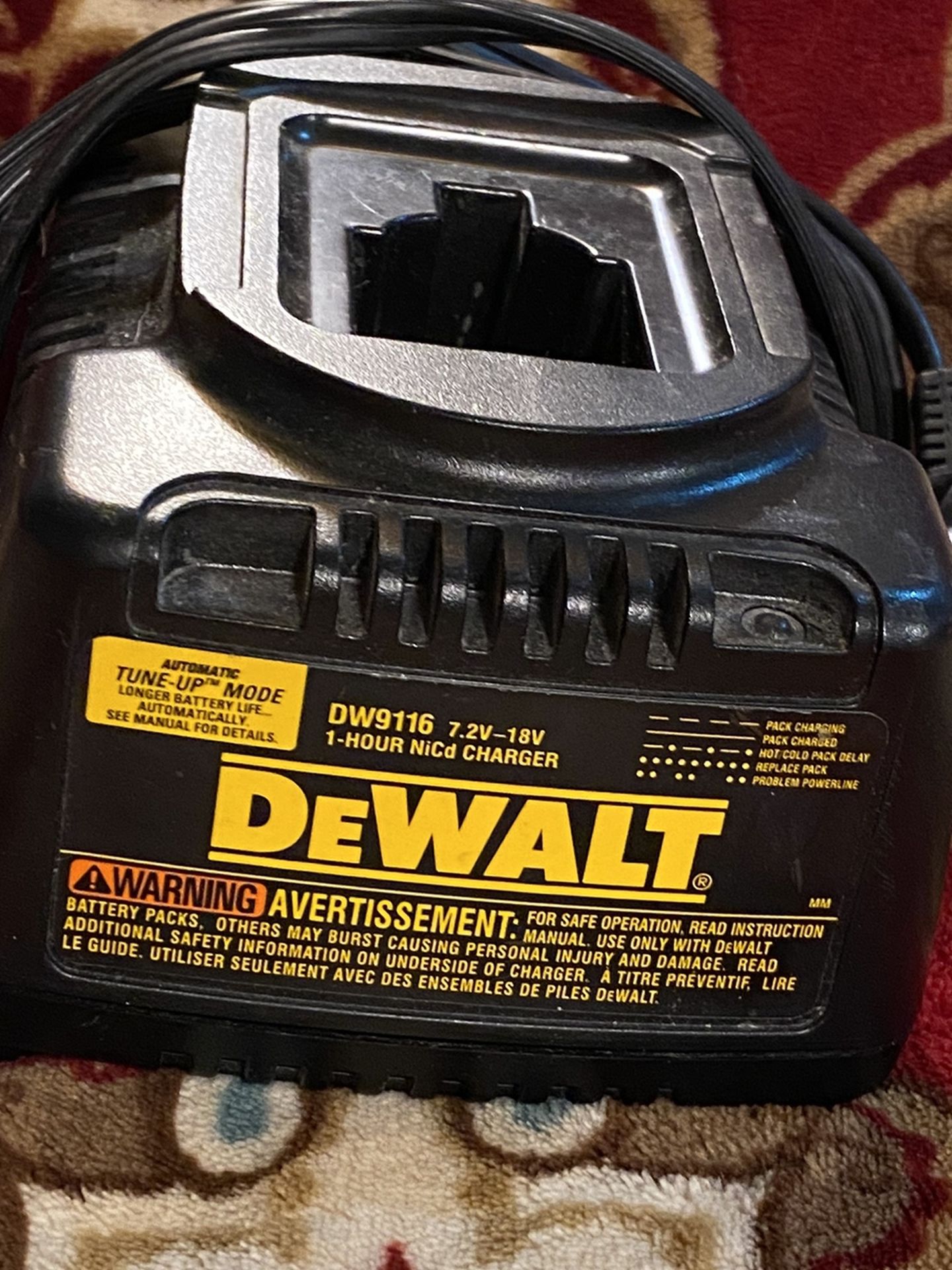 Dewalt DW9116 Battery Charger