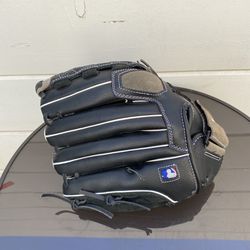 Pre- Owned Wilson Dual Hinge Genuine Leather Baseball Glove Black Size 11.5"