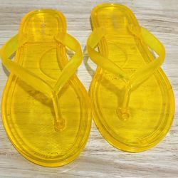 Forever 21 Pretty Gold Sandals-Size 6