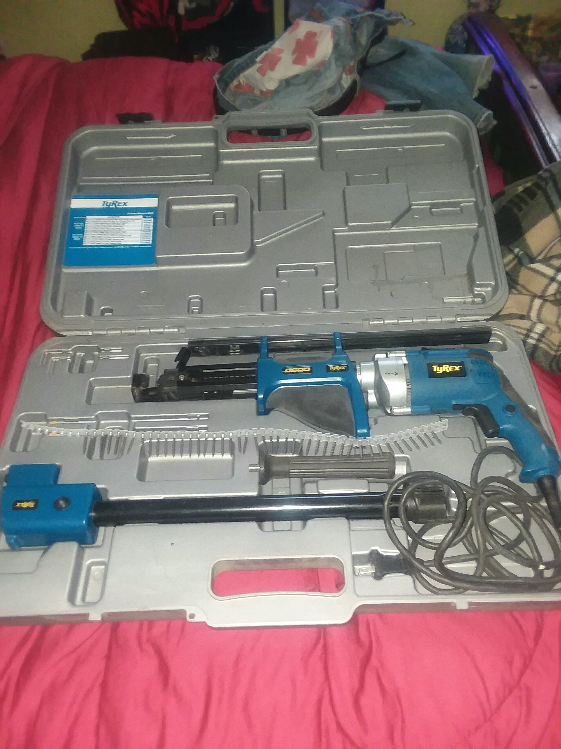 TYREX D600 DECKING AUTOFEED SCREW GUN