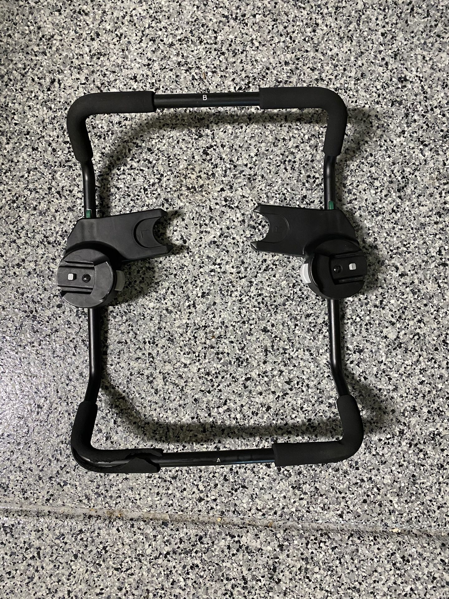 Car seat adapter for city select stroller