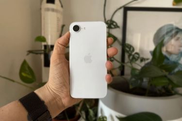 iPhone 16e 6.1” | $5 Down | Afterpay - T-Mobile - Fair Condition