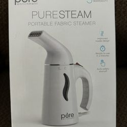 Portable Fabric Steamer NEW IN BOX 