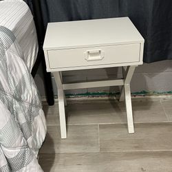 Nightstand 