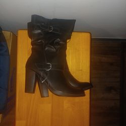 NEW Sz 9 women's ALL black BOOTS WITH heel