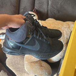 LOWER Price$30!!! Nike basketball Shoes- 7.5- $45