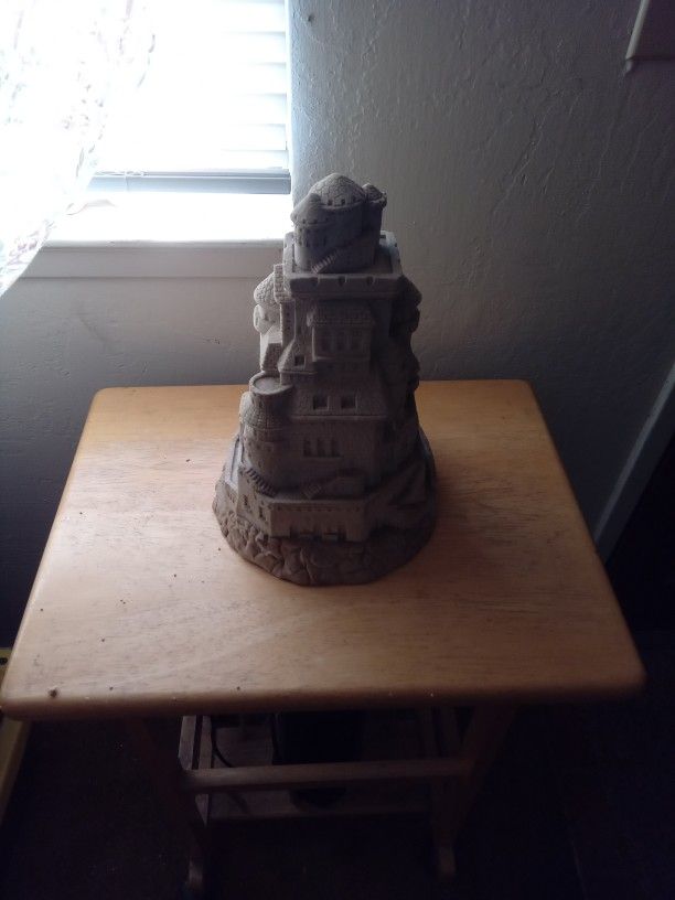 Big Heavy Model Castle