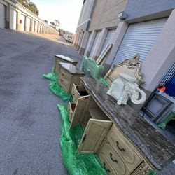 COLLEZIONE EUROPA BRAND HEAVY WOOD KING SIZE BEDROOM SET WITH HUTCH MIRROR 