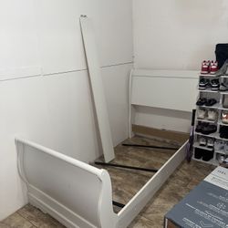 Twin Bed Frame Ashley furniture 