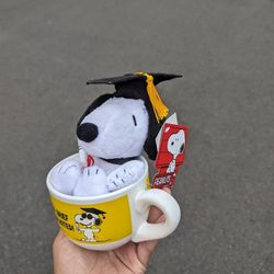 Graduation Snoopy NWT Peanuts Snoopy "Good Grief I Graduated”