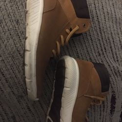 Lnew Timberland boots size 5 only $45 from