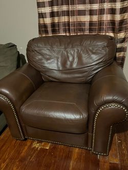 “”BEAUTIFUL LEATHER  COUCH”” GENUINE LEATHER