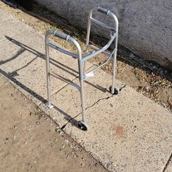 Brand NEW GAUDIAN Aluminum Folding Walker