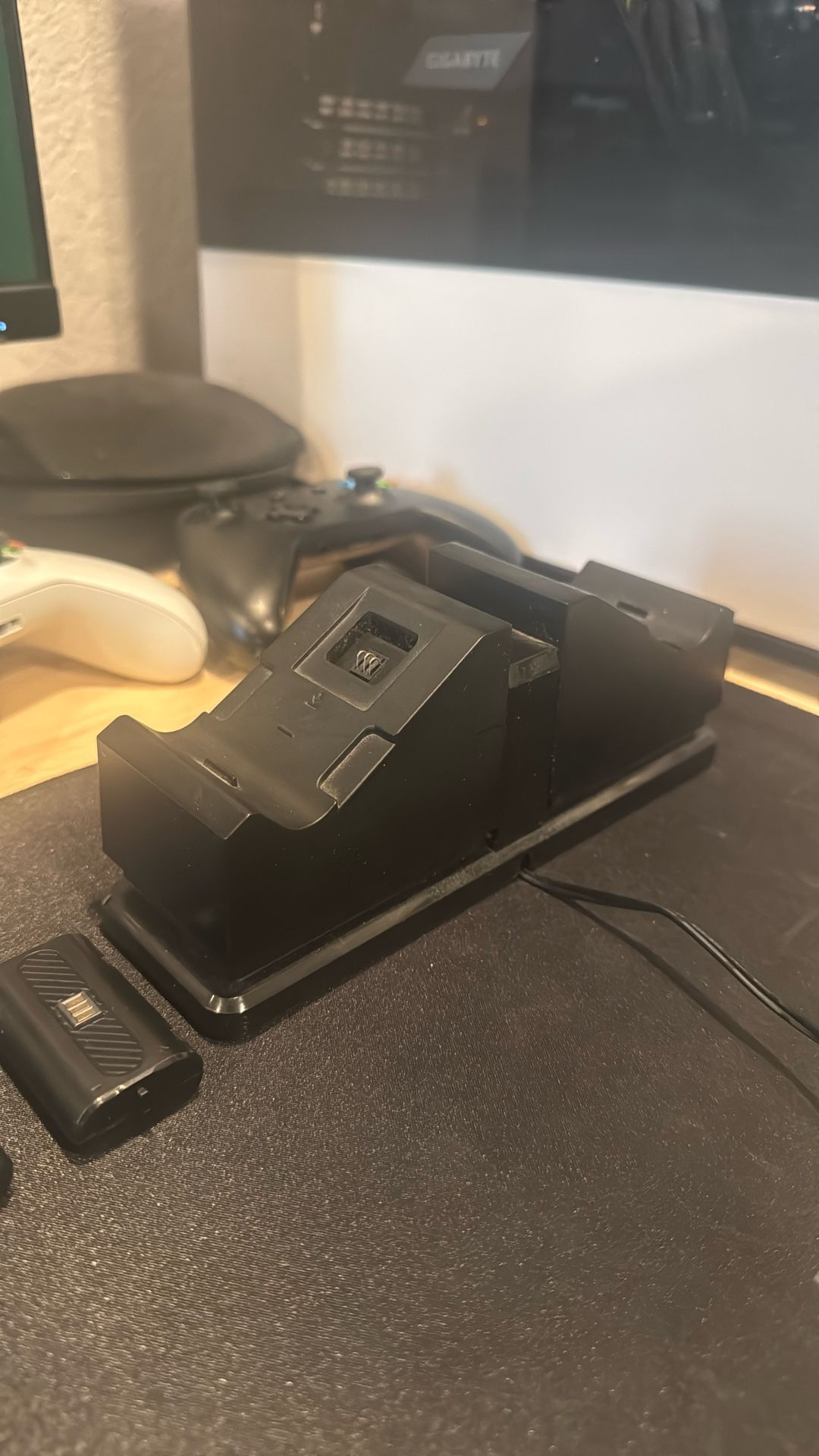 Charging Station With Rechargeable Batteries For Xbox