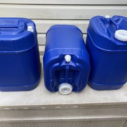 5 Gallon Emergency Water Storage Containers