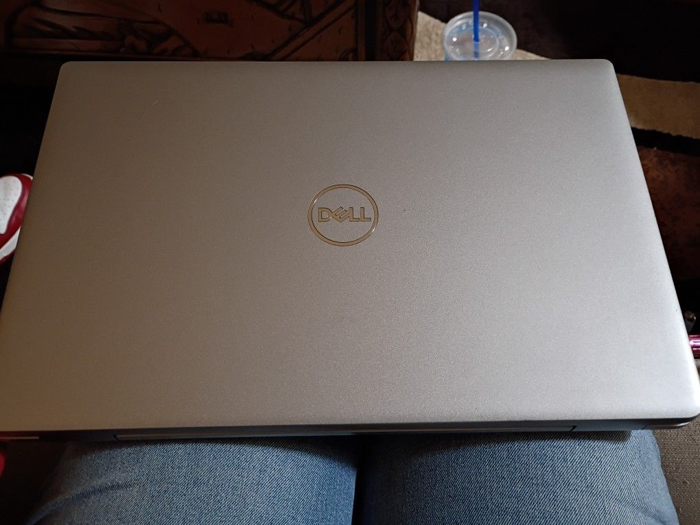 Dell Precision 3581 Laptop