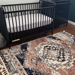 Crib, mattress, matress protector and Dresser (plus changing table) 