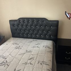 Cama Full Size.  New Full Size Bed With Nice Mattress. 