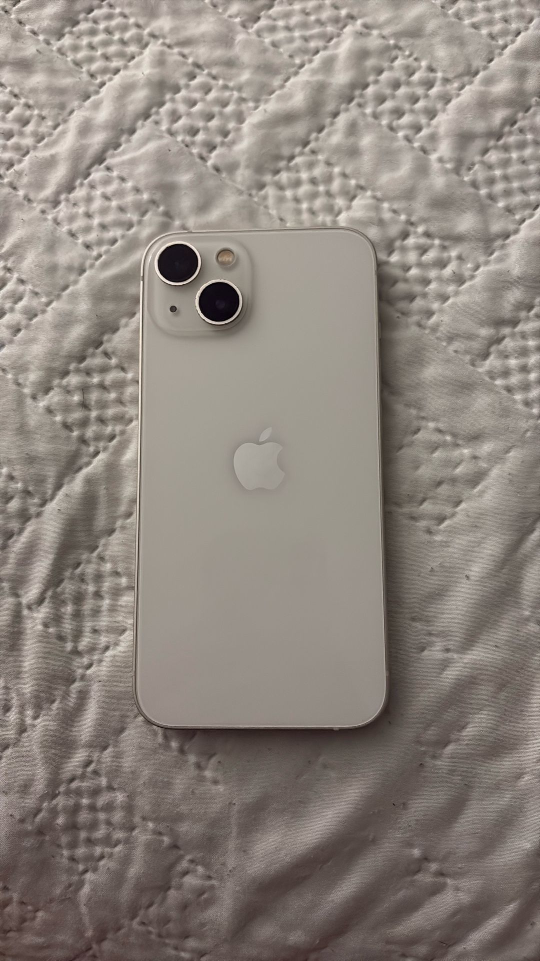 iPhone 13 128GB UNLOCKED - White