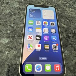 Unlocked Apple 🍎 iPhone 12 (White) 64GB - Good Condition 
