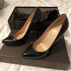 Gucci black heels
