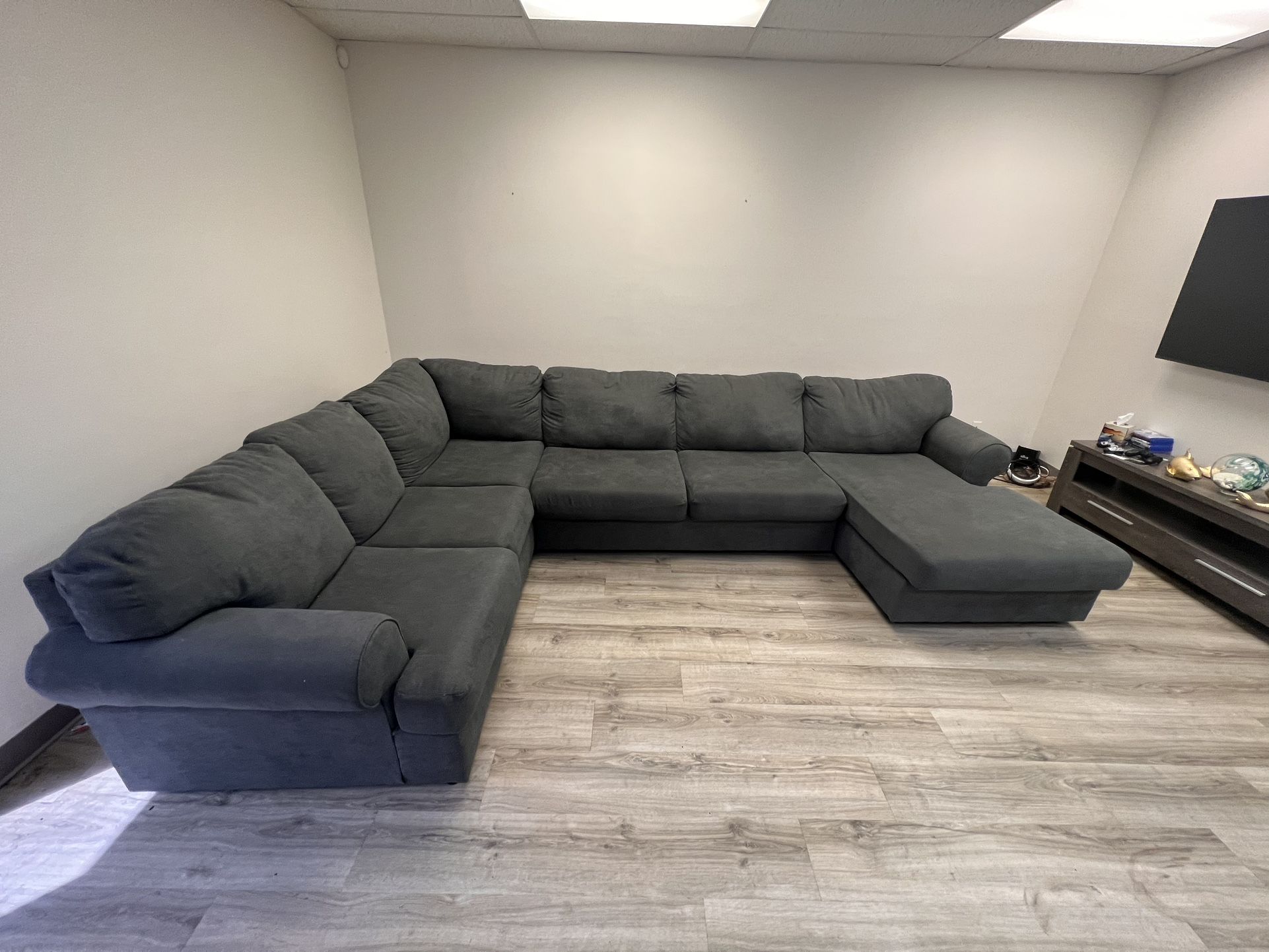 L Shaped Sectional