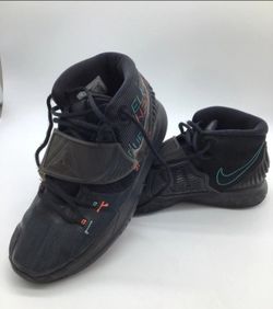 Nike Kyrie High-Top Basketball Sneakers SIZE 7