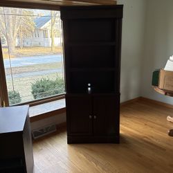 Bookshelf, Skinny,10”wide Excellent For Small Spaces