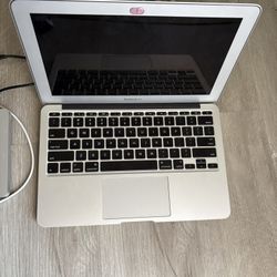 2015 MacBook Air Model A1465
