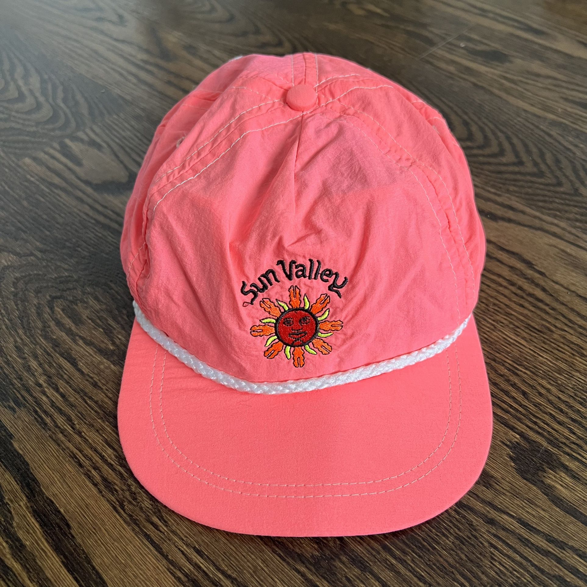 Vintage 2000s Y2K Sun Valley Resort Golf Ski Snowboard Adjustable Pink Nylon Hat