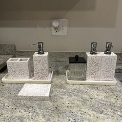 White Soap Dispenser Set 