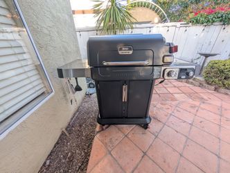 Ninja FlexFlame 5-in-1 Propane Grill, Griddle, Pellet Smoker, Pizza Oven w/Cover