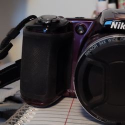 Nikon coolPix Digital Camera CASH ONLY 