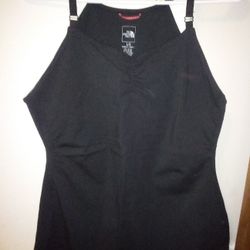  Very Nice Ladies Size Large North Face Top