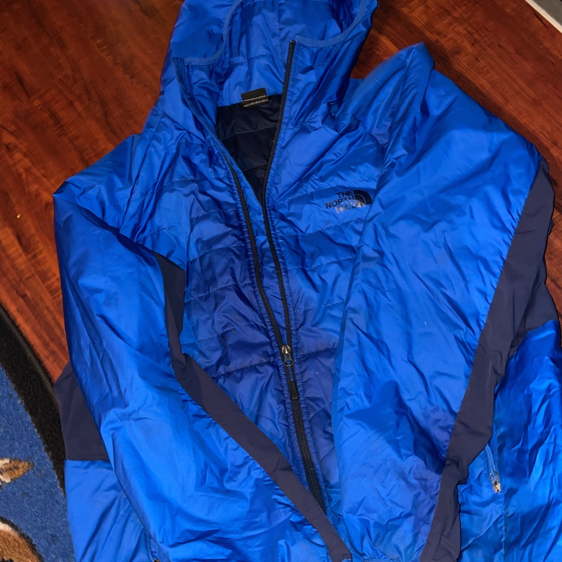 Men Hoodie North Face Jacket Perfect For Winter Size XL