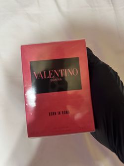 Valentino Donna Perfume